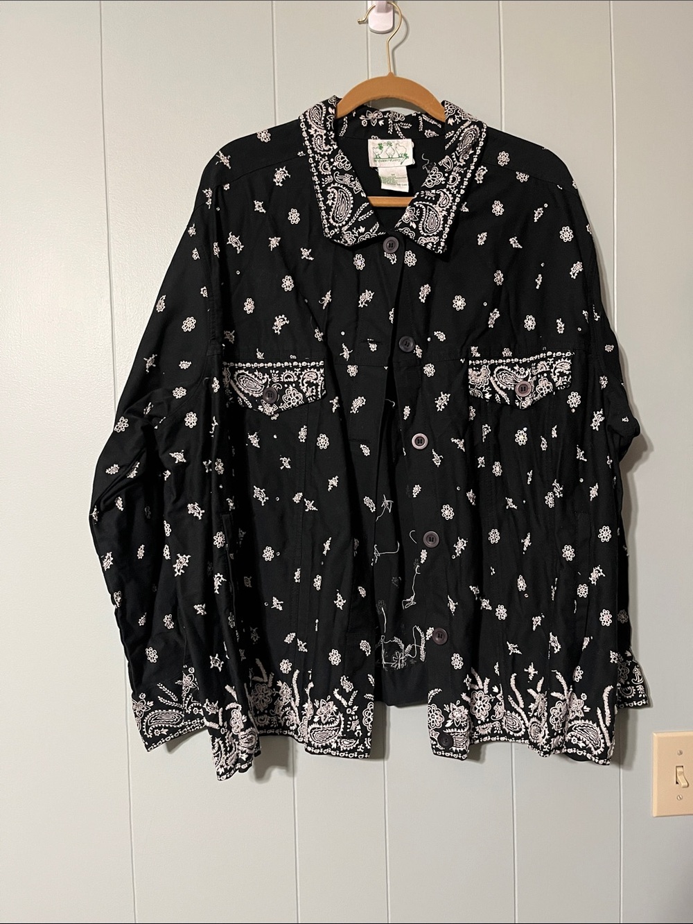Quacker Factory Black and White Paisley Print Button jacket